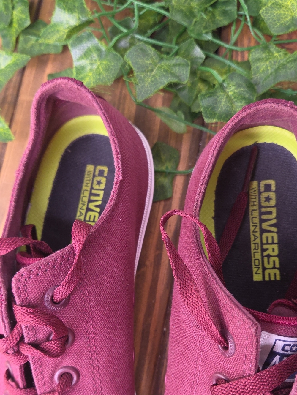 Converse. All Star. Chuck Taylor II.  Excellent Condition. Men's Size 9.5. - Picture 4 of 9
